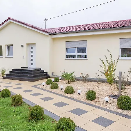 Gorgeous In With Swimming Pool Apartment Markdorf