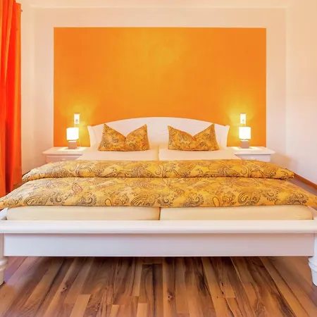 Gorgeous In With Swimming Pool Apartment *