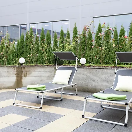 Apartment Gorgeous In With Swimming Pool *