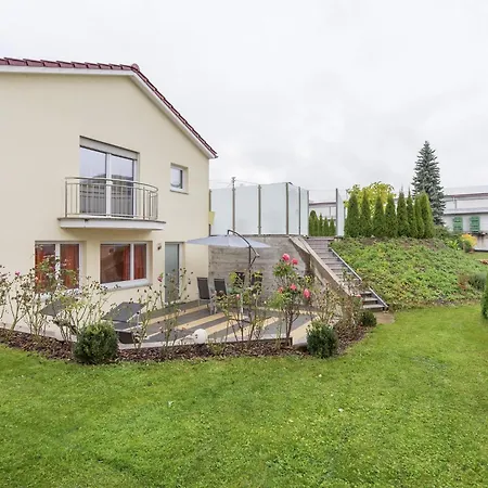 In Mit Pool Markdorf