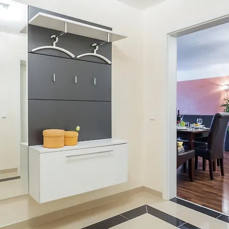 Apartamento In Mit Pool Markdorf