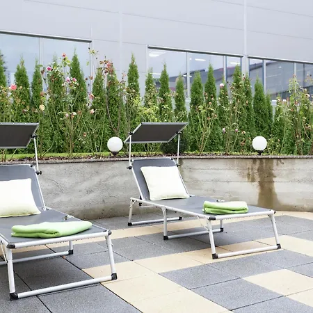 Apartamento In Mit Pool Markdorf