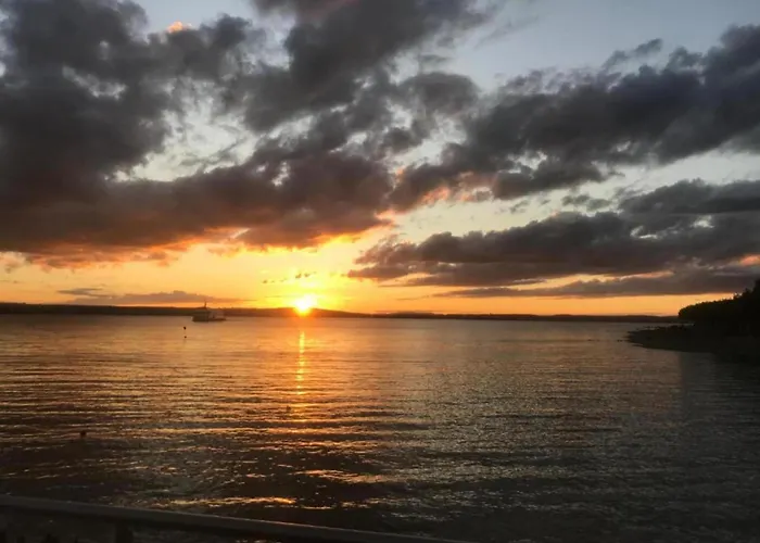 Lägenhet In Mit Pool