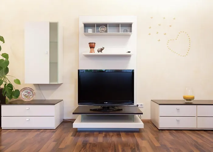 Lägenhet In Mit Pool