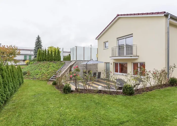 In Mit Pool Markdorf